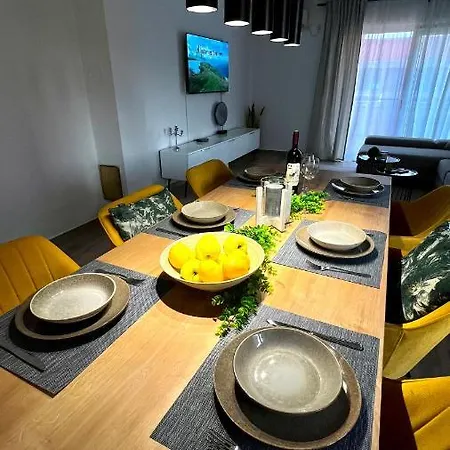 Magnolia Deluxe Zadar-with Free Parking, Garden And Terrace *