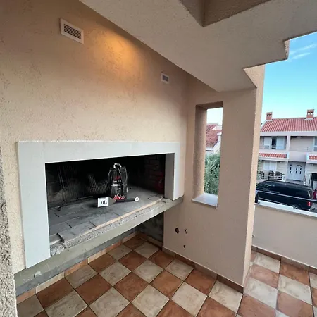 Magnolia Deluxe Zadar-with Free Parking, Garden And Terrace Appartement *