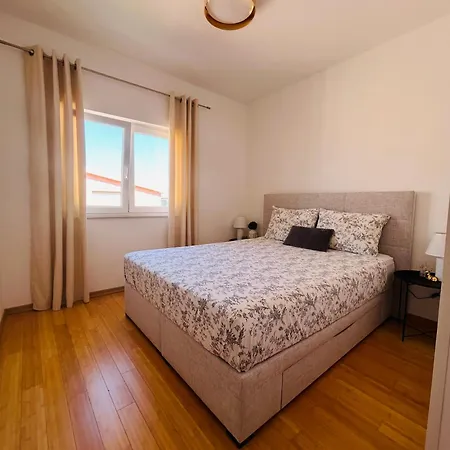 Apartment Magnolia Deluxe Zadar-with Free Parking, Garden And Terrace