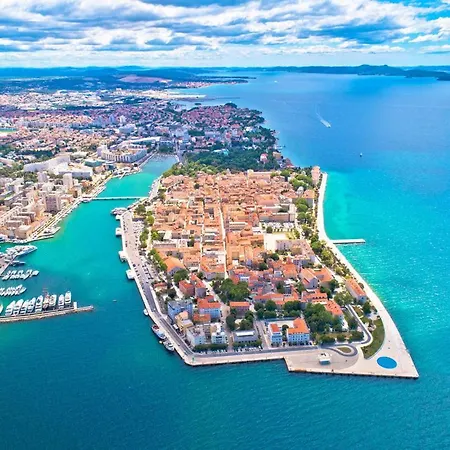 Magnolia Deluxe Zadar-with Free Parking, Garden And Terrace Apartment